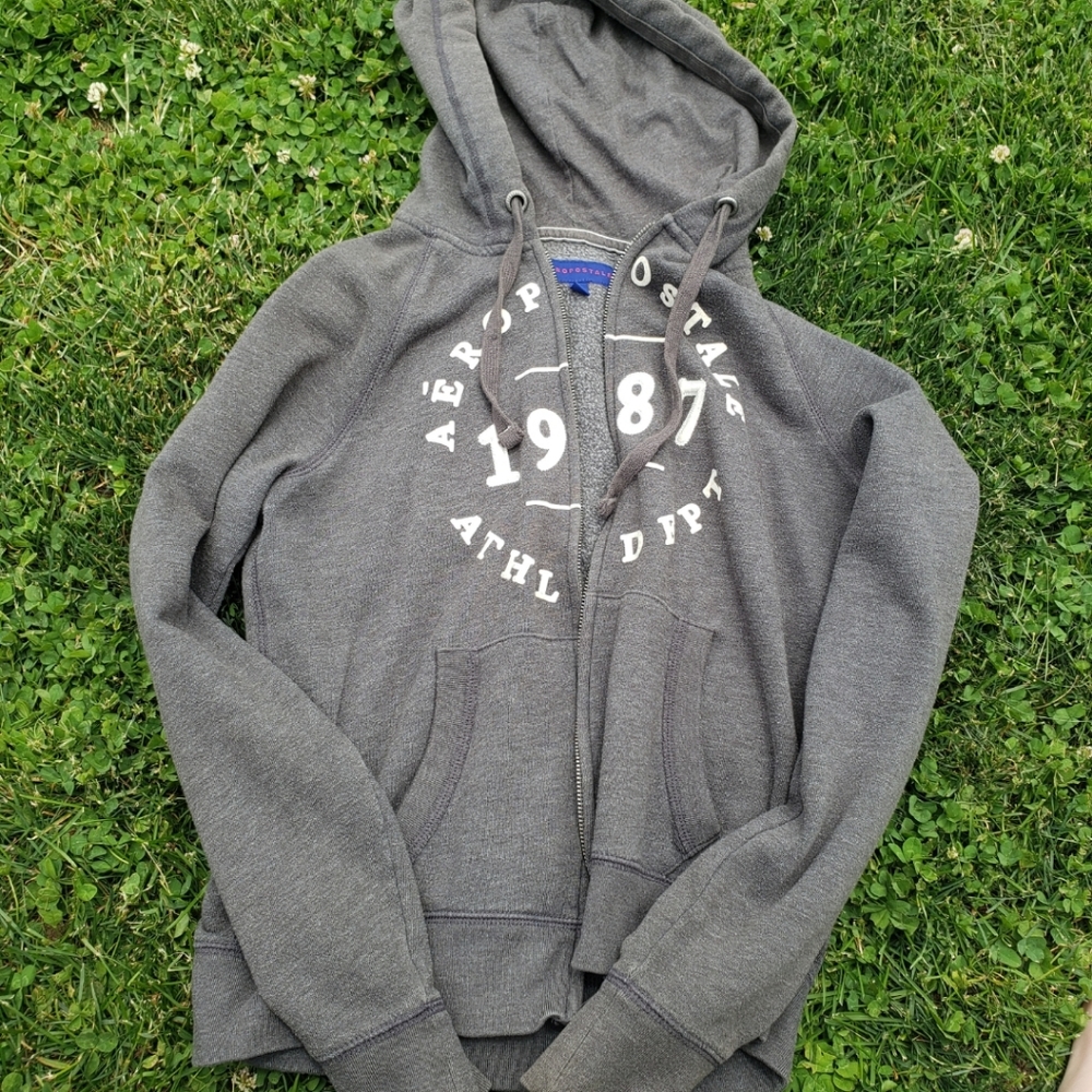 Aèropostale zip up hoodie